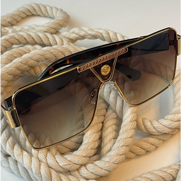 Trendy Gold Rimmed Sunglasses - Picture 1 of 6